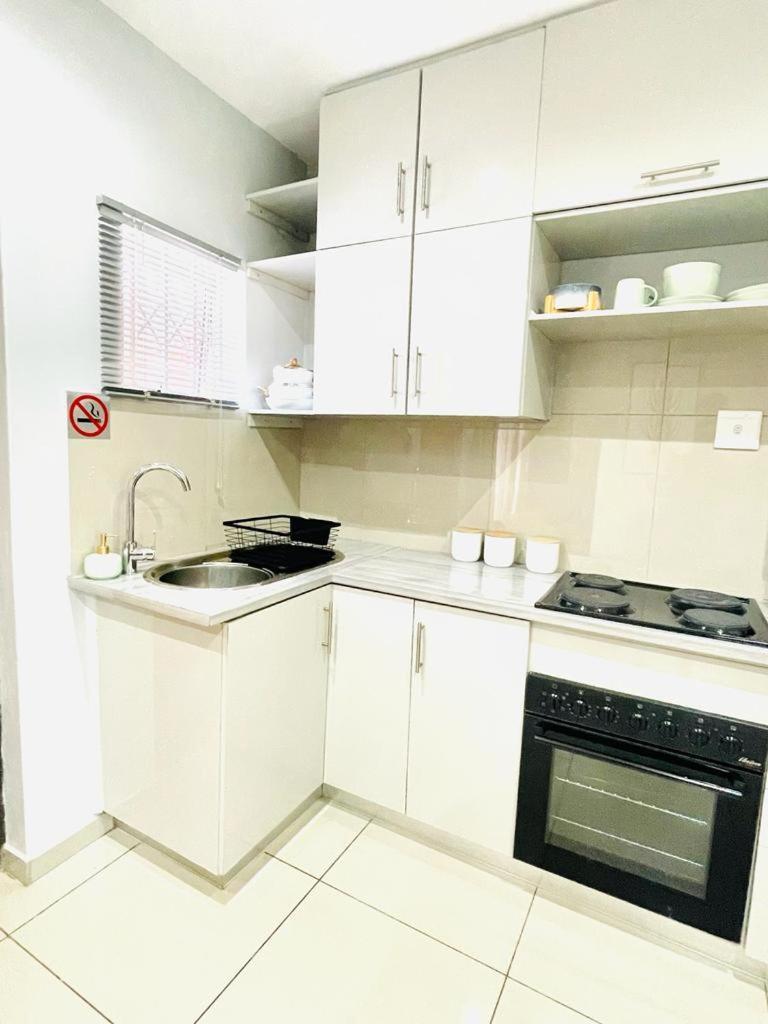 Trendy, Comfortable 1 Bedroom Apartments In Umtata Zewnętrze zdjęcie